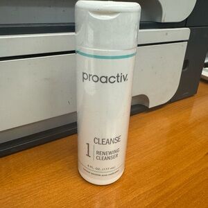Proactiv Renewing Cleanser - new sealed